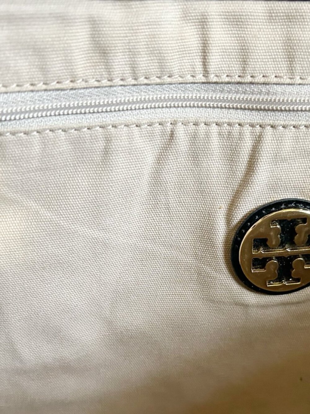 Men Bags Subcategory Classification - Picture 6 of 8